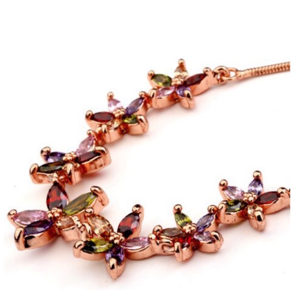Swarovski Crystals Gaby Colorful Necklace - Picture 4 of 6